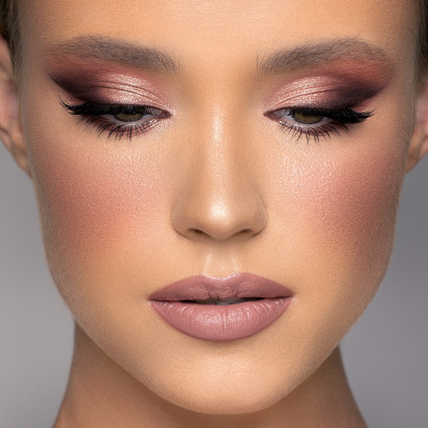 MINI BIBA  EYESHADOW PALETTE (MINI PALETA DE SOMBRAS)